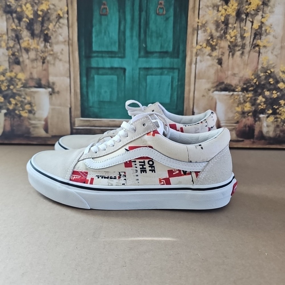Vans Old Skool Skate Shoes Men's Size 7 Women's Size 8.5 Gray Red VN0A4U3BWN4